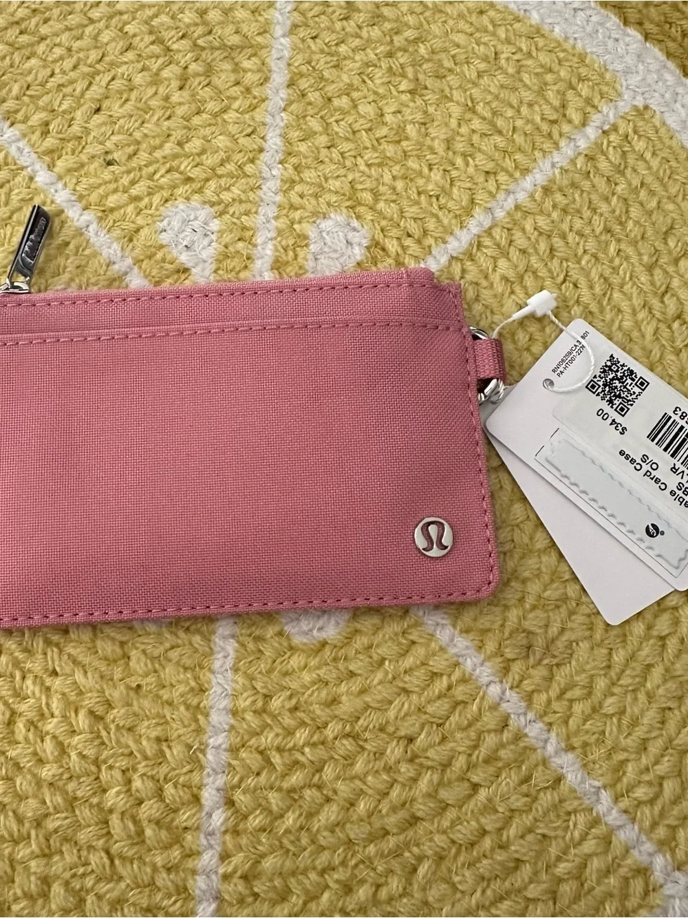 lululemon athletica clippable card case